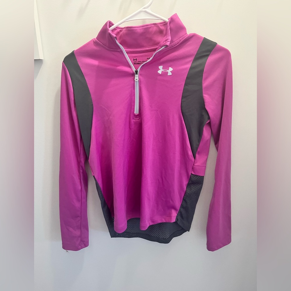 Under Armour Top, Size l